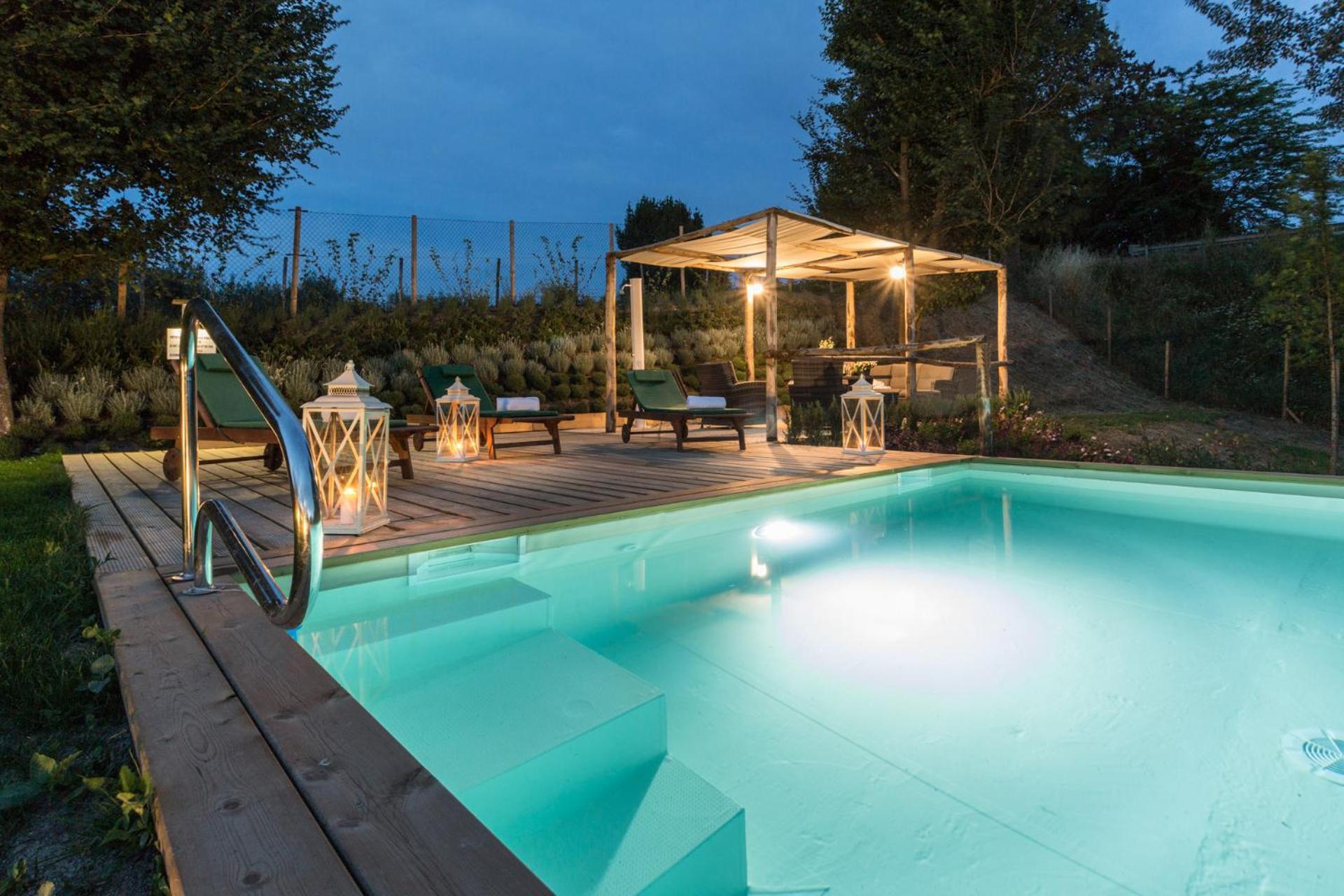 לוקה Villa Sul Fiume Romantic Farmhouse With Pool מראה חיצוני תמונה