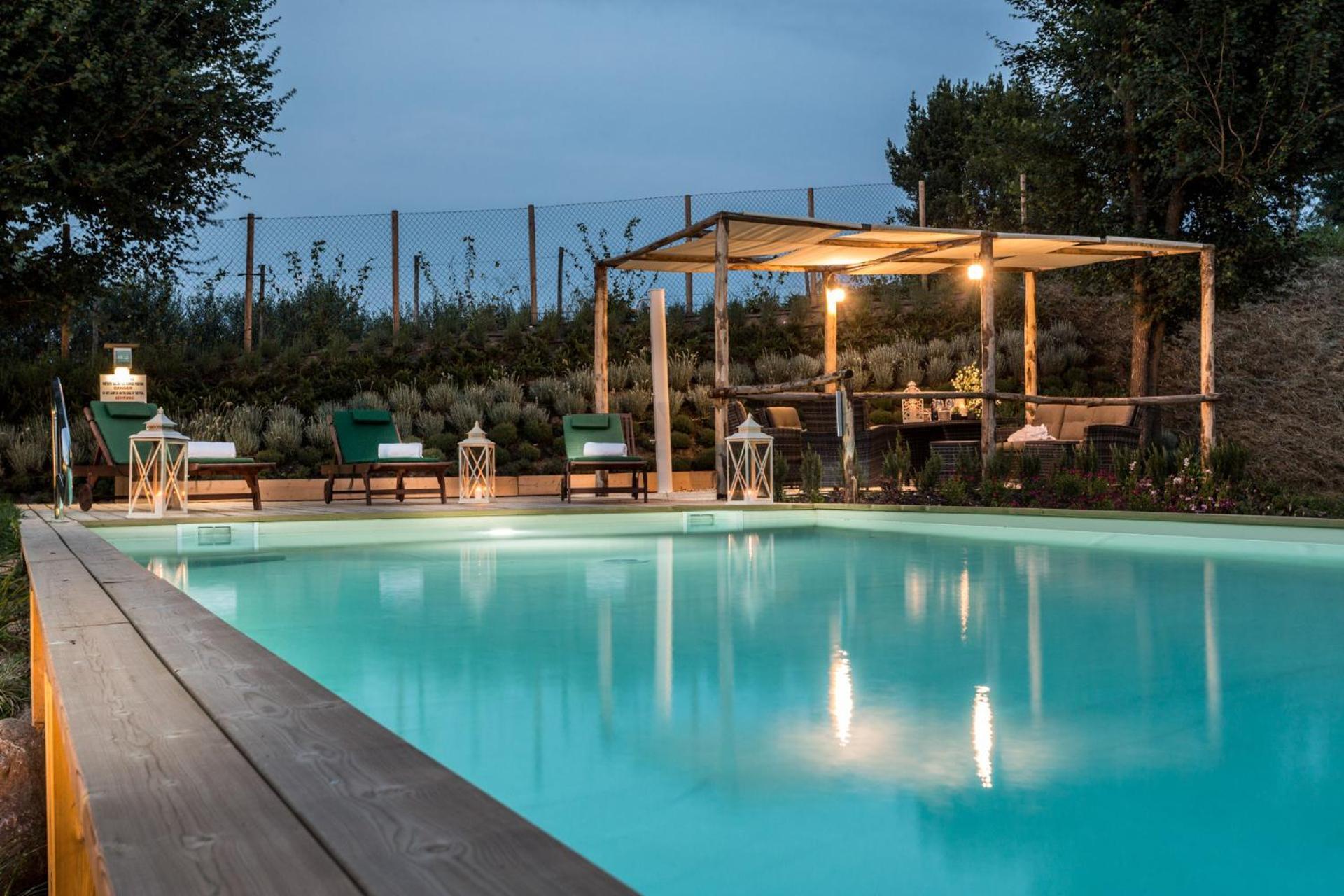 לוקה Villa Sul Fiume Romantic Farmhouse With Pool מראה חיצוני תמונה