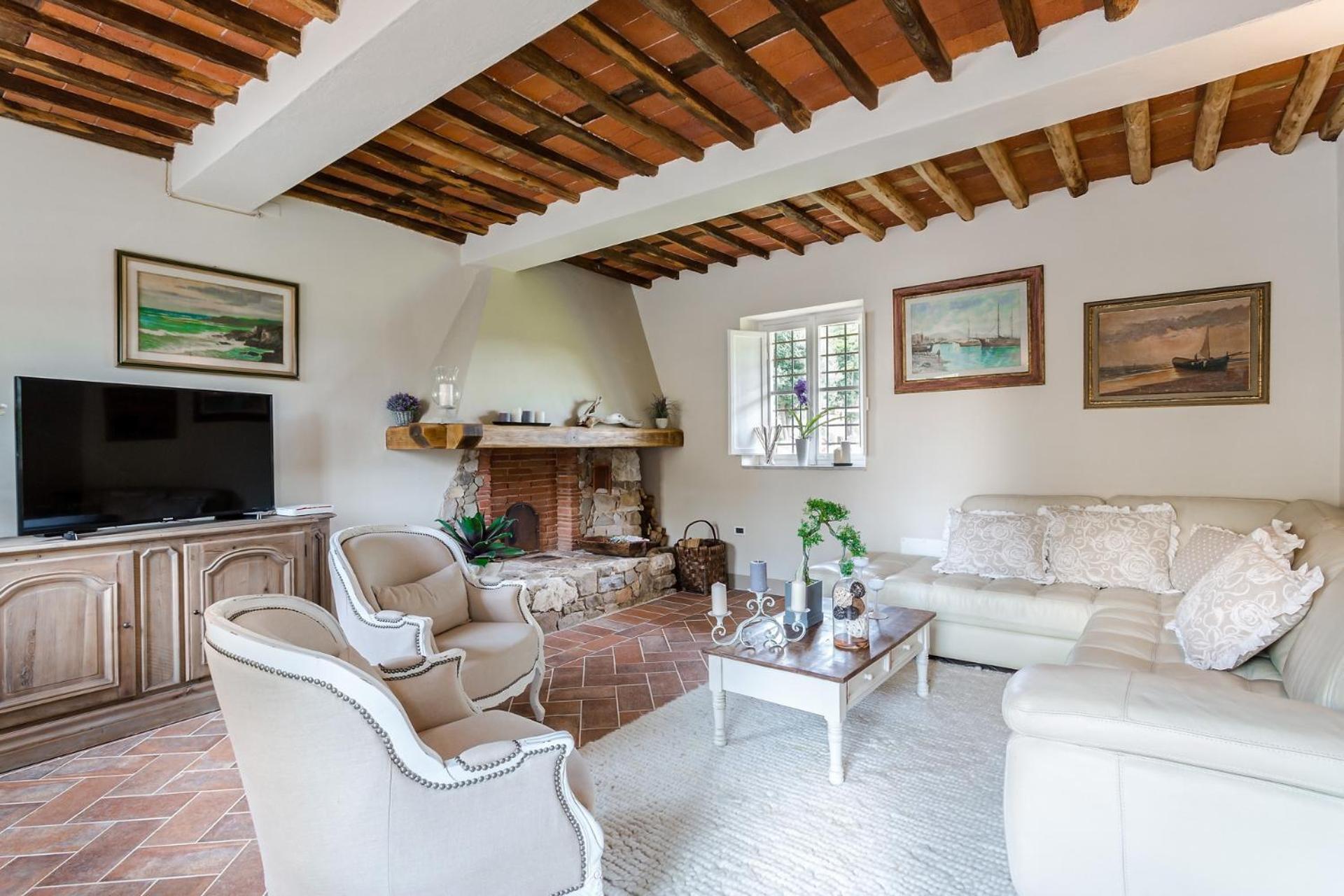 לוקה Villa Sul Fiume Romantic Farmhouse With Pool מראה חיצוני תמונה